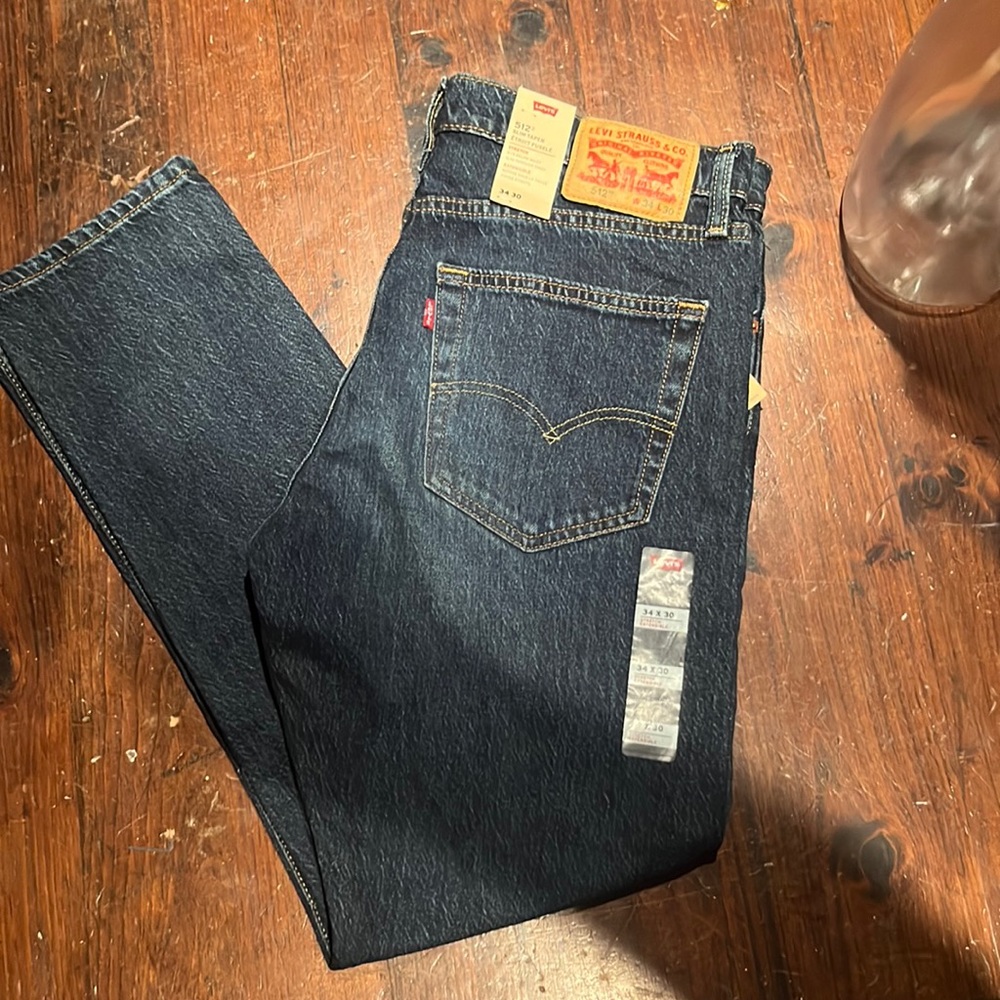 Brand New Levi 512